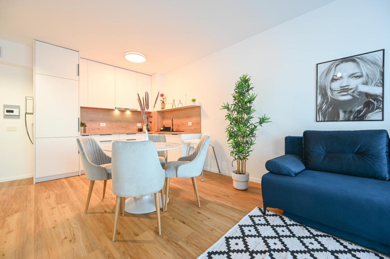 Apartmán Km Flats Oradea Exteriér fotografie