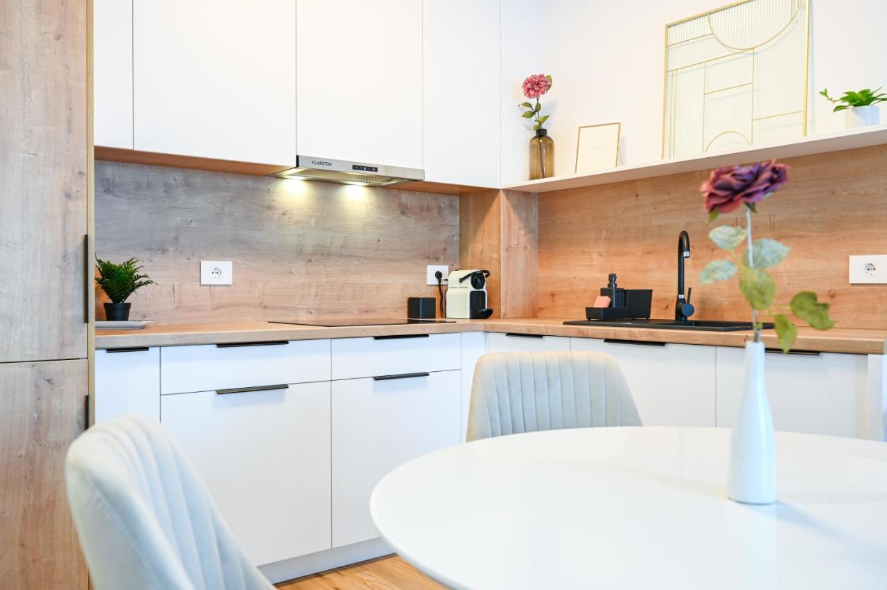 Apartmán Km Flats Oradea Exteriér fotografie